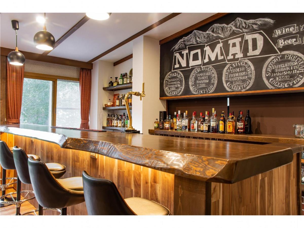 Nomad Hakuba Bed and Breakfast Exteriör bild