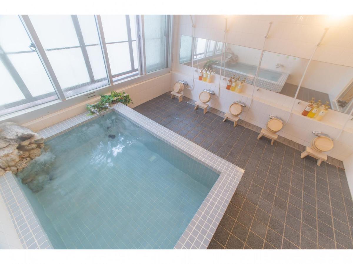 Nomad Hakuba Bed and Breakfast Exteriör bild